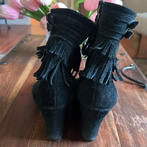 Aerosoles Black Suede Womens Ankle Wedges With Tassel Size 8 - Picture 4 of 12